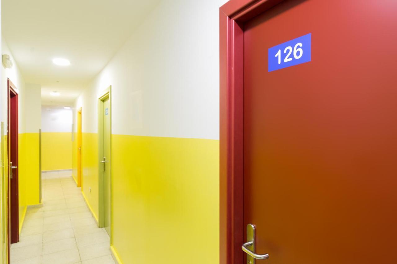 Hostal Welcome Madrid Exterior photo
